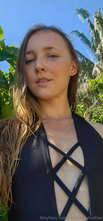 Goddess Creatrix Chalice FRE / creatrixchalicefree nude photo #9