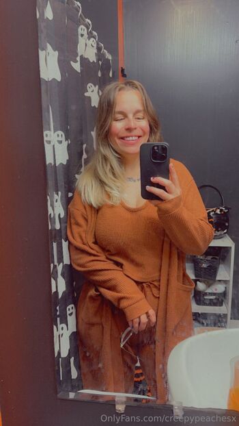 Creepy Peache / creepypeachesx nude photo #24