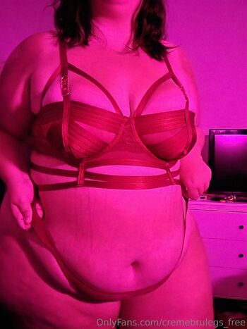 CremeBruleg / cremebrulegs_free nude photo #15