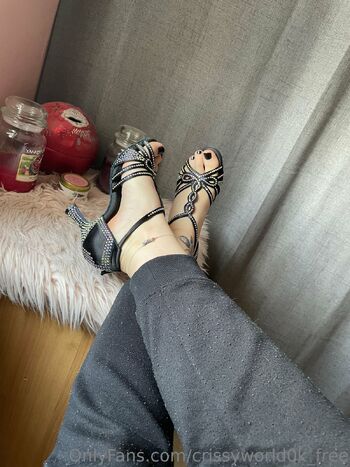 Criss / crissyworld0k_free nude photo #10