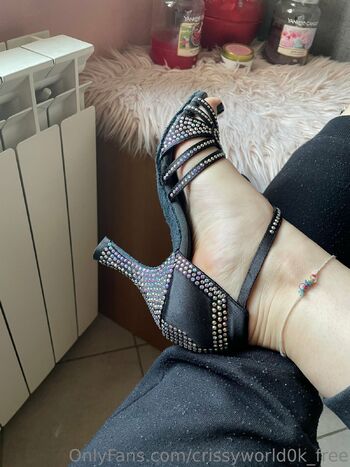 Criss / crissyworld0k_free nude photo #28