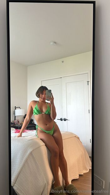 CroHOE ting / crohoeteafree nude photo #1