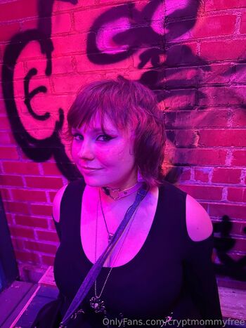 CryptmommyFre / cryptmommyfree nude photo #18