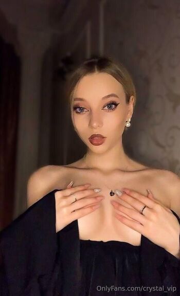 𝑪𝒓𝒚𝒔𝒕𝒂𝒍 / crystal_vip nude photo #14