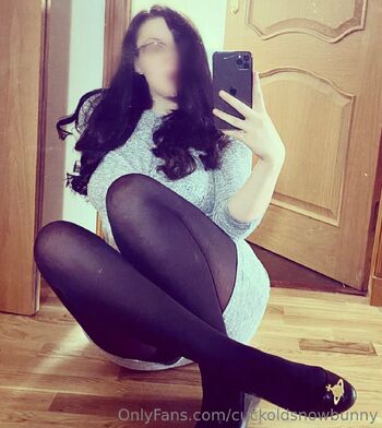 Natalie Snow OFFICIAL / cuckoldsnowbunny nude photo #15