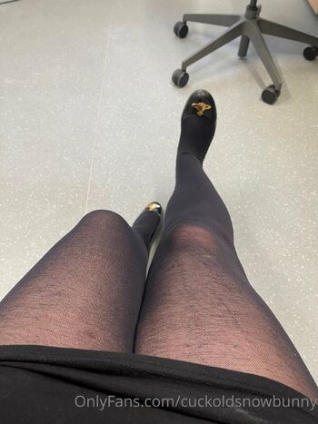 Natalie Snow OFFICIAL / cuckoldsnowbunny nude photo #22