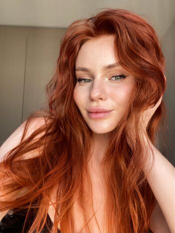 Lola / cuddle_bunnyy nude photo #6