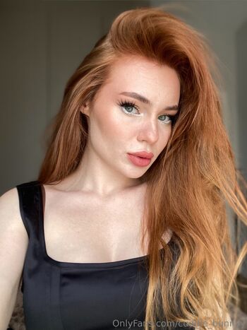 Lola / cuddle_bunnyy nude photo #15