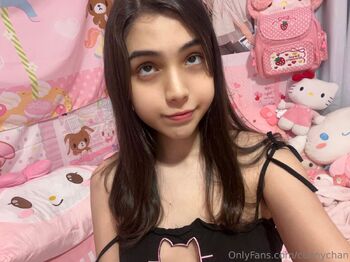 Lul / cunnychan nude photo #27