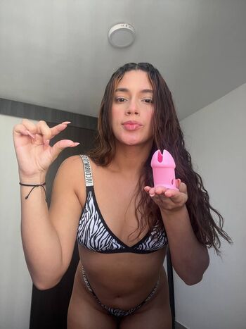 Karo / curly.karol nude photo #11