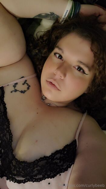 ૮µ૨ℓყɓεεɓ ҡαƭ / curlybeeb nude photo #18
