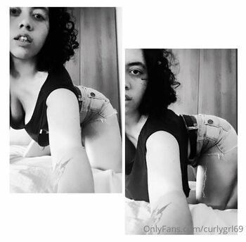 𝐋 𝐀 𝐃 𝐘 𝐂 𝐔 𝐑 𝐋 𝐘 / curlygrl69 nude photo #3