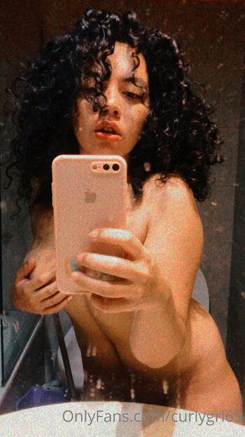 𝐋 𝐀 𝐃 𝐘 𝐂 𝐔 𝐑 𝐋 𝐘 / curlygrl69 nude photo #27