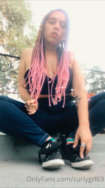 𝐋 𝐀 𝐃 𝐘 𝐂 𝐔 𝐑 𝐋 𝐘 / curlygrl69 nude photo #29