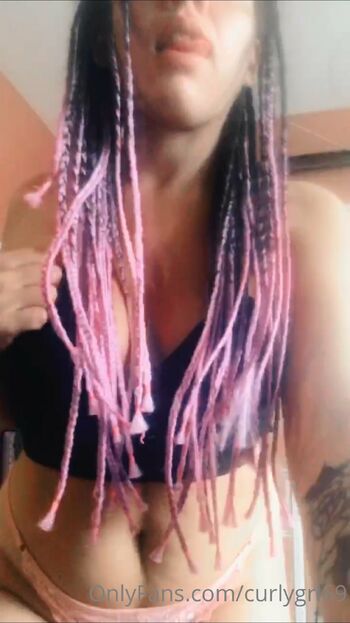 𝐋 𝐀 𝐃 𝐘 𝐂 𝐔 𝐑 𝐋 𝐘 / curlygrl69 nude photo #30