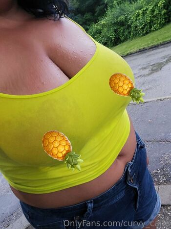 Curvy.carl / curvy.carla nude photo #3