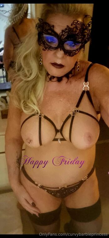 Butterfly Kisse / curvybarbieprincess nude photo #10