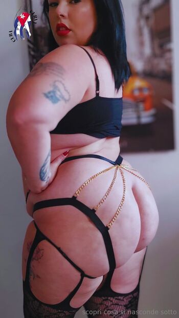 curvycub / curvycuba nude photo #14