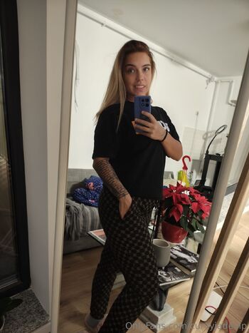 𝗖𝘂𝗿𝘃𝘆 𝗝𝗮𝗱𝗲 𝗕𝗶𝗴 𝗕𝗯 / curvyjadevip nude photo #16