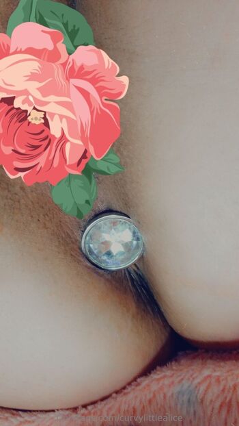 Little Alic / curvylittlealice nude photo #7