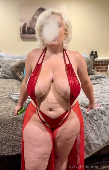 curvymmonroefre / curvymmonroefree nude photo #4