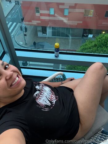 Curl / curvyplantqueen nude photo #13