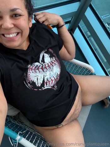 Curl / curvyplantqueen nude photo #14