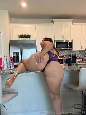 Curvy Quee / curvyqueen33 nude photo #19