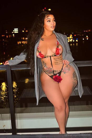 Shannon FT Me / curvyrb / therealshannon_m / curvyredbone nude photo #29