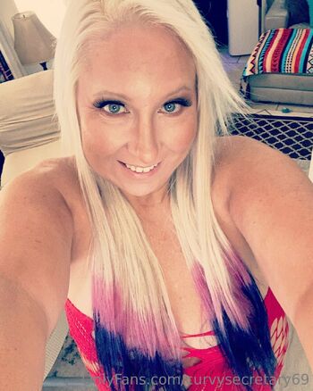 Michelle Madiso / curvysecretary69 / curvysecretary9 / curvysecretary nude photo #4