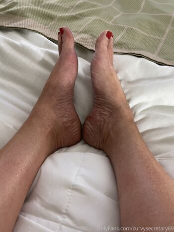 Michelle Madiso / curvysecretary69 / curvysecretary9 / curvysecretary nude photo #16