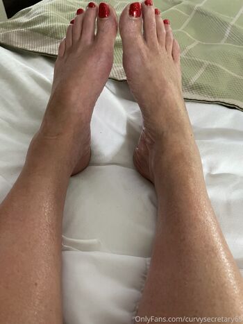 Michelle Madiso / curvysecretary69 / curvysecretary9 / curvysecretary nude photo #17