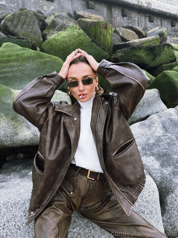 OnlyFans / cutandsexylana nude photo #11