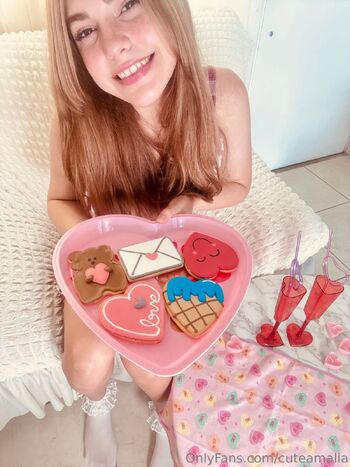 Amy / cuteamalia nude photo #10