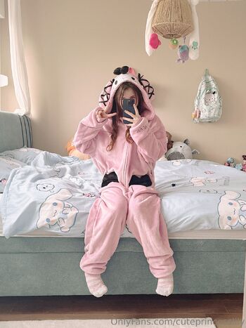 Sweet Heart Lily / cuteprincesslily nude photo #26