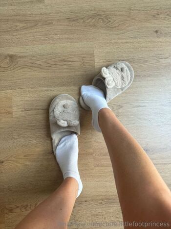 Goddess_Len / cutie.littlefootprincess nude photo #4