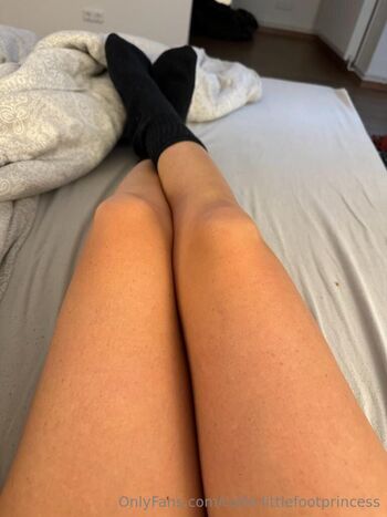 Goddess_Len / cutie.littlefootprincess nude photo #14