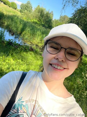 Your cutie eliza / cutie_cabani nude photo #1