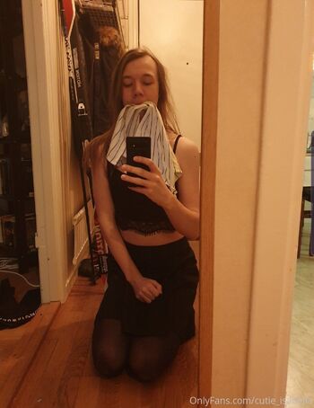 Isabell / cutie_isabella nude photo #13