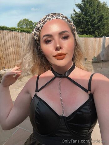 Ava 𓍢 / cutieava nude photo #14