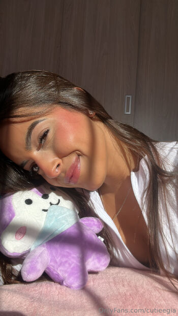 Gia / cutieegia nude photo #32