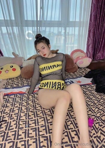 Noemi Cuti / cutienoemi nude photo #3