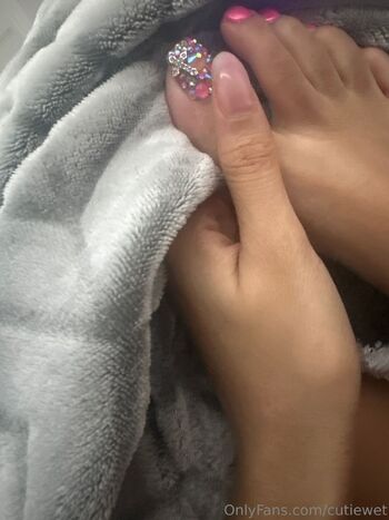 prettypetit / cutiewet nude photo #19