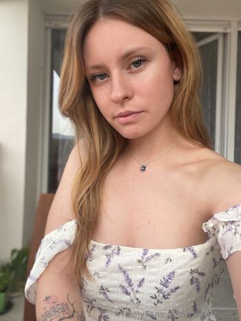 Becca / cuttiebecca nude photo #22