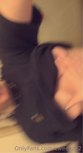 Bunni / cweekz22 / c.weekz nude photo #12