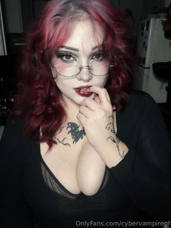 Bria / cybervampiregf nude photo #13