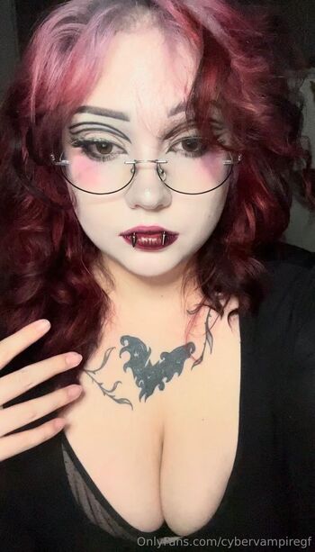Bria / cybervampiregf nude photo #17