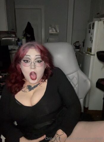 Bria / cybervampiregf nude photo #18