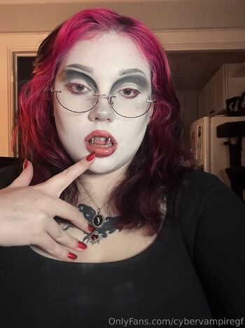 Bria / cybervampiregf nude photo #36