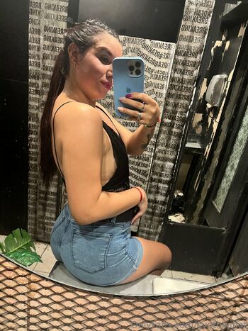 FanTasyGla / cynthiiahot / ciin_alvrz / cynthiiagirl / fantasyglam nude photo #38